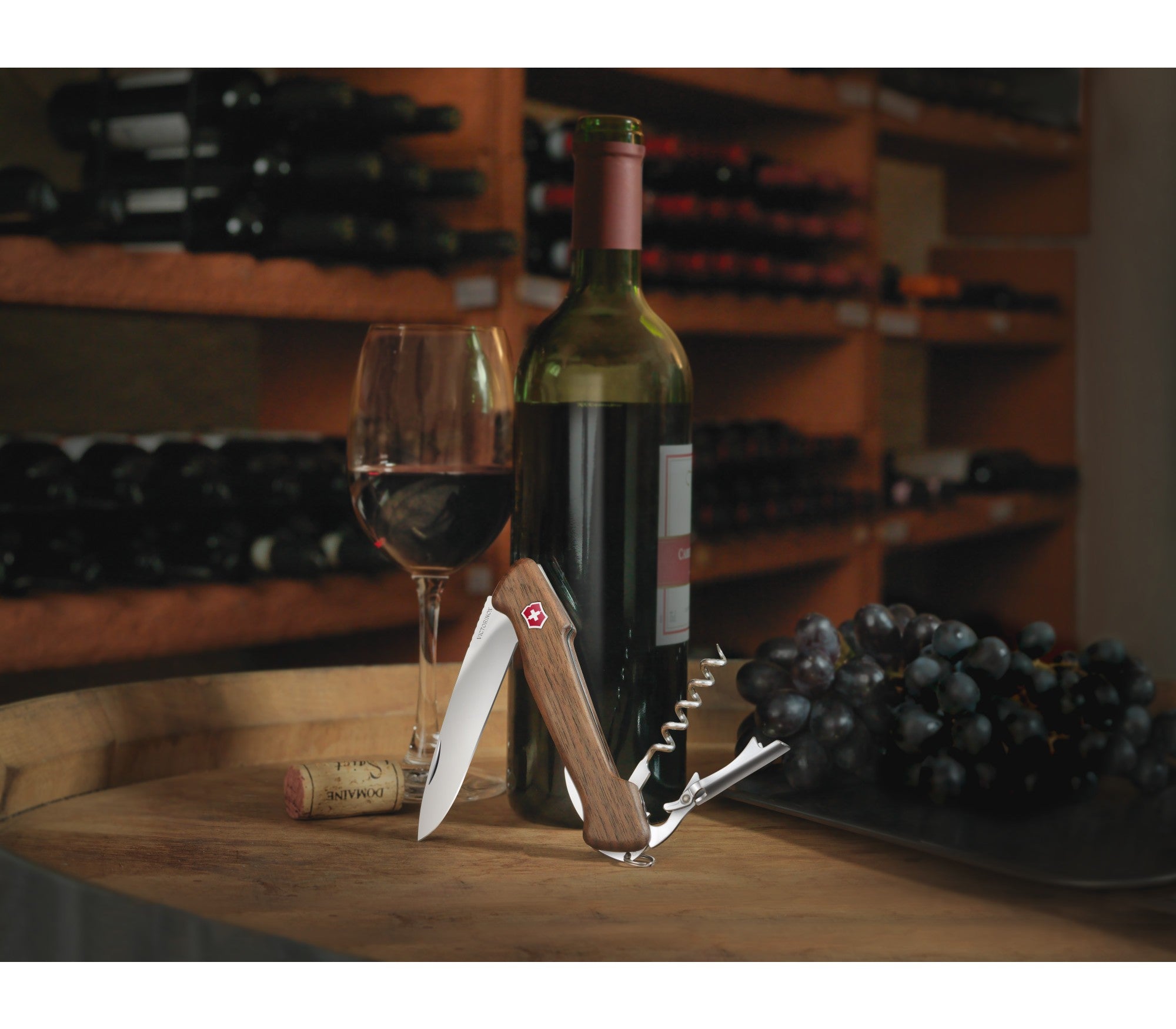 VICTORINOX "Wine Master" Nussbaumholz