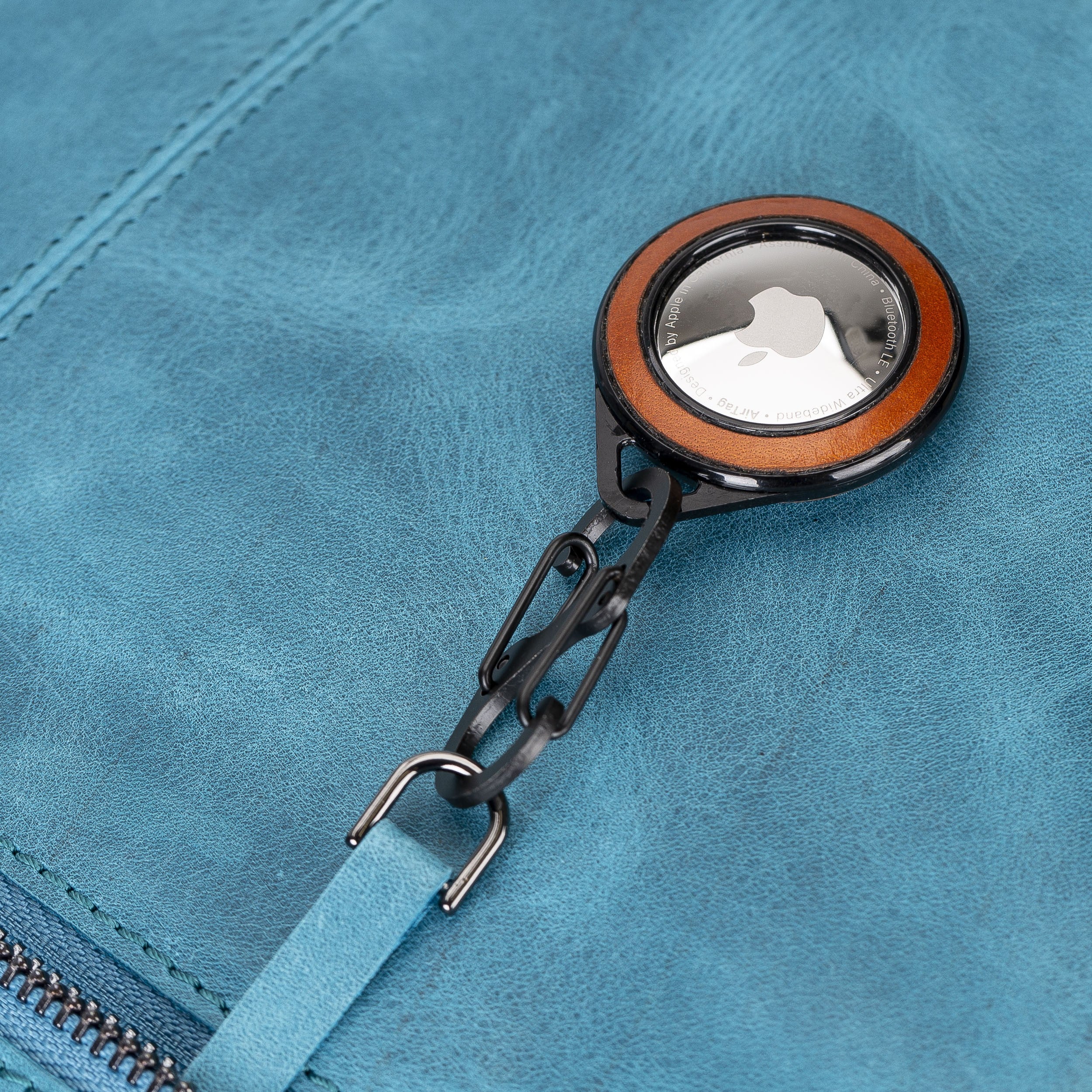 Bouletta Magnetische abnehmbare Handyhülle aus Leder mit RFID-Blocker für iPhone 13 Pro Max Antik Braun