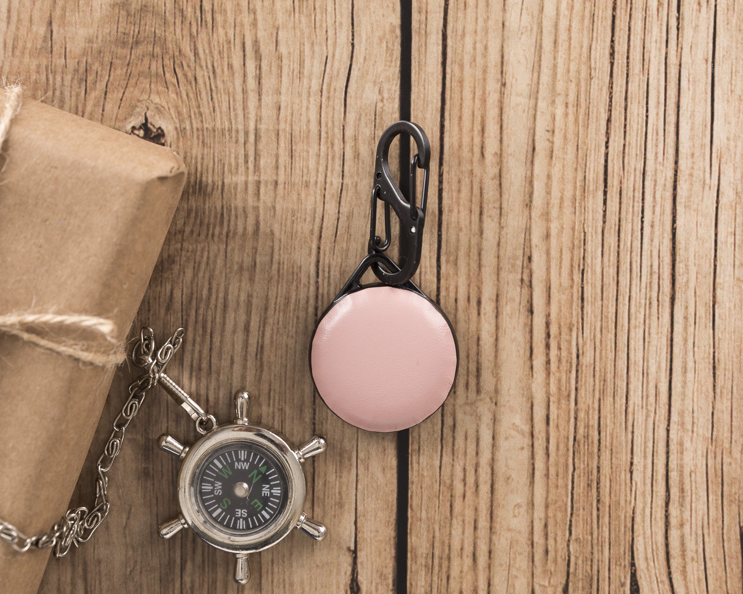 Pelit AirTag Lederhülle - Pink