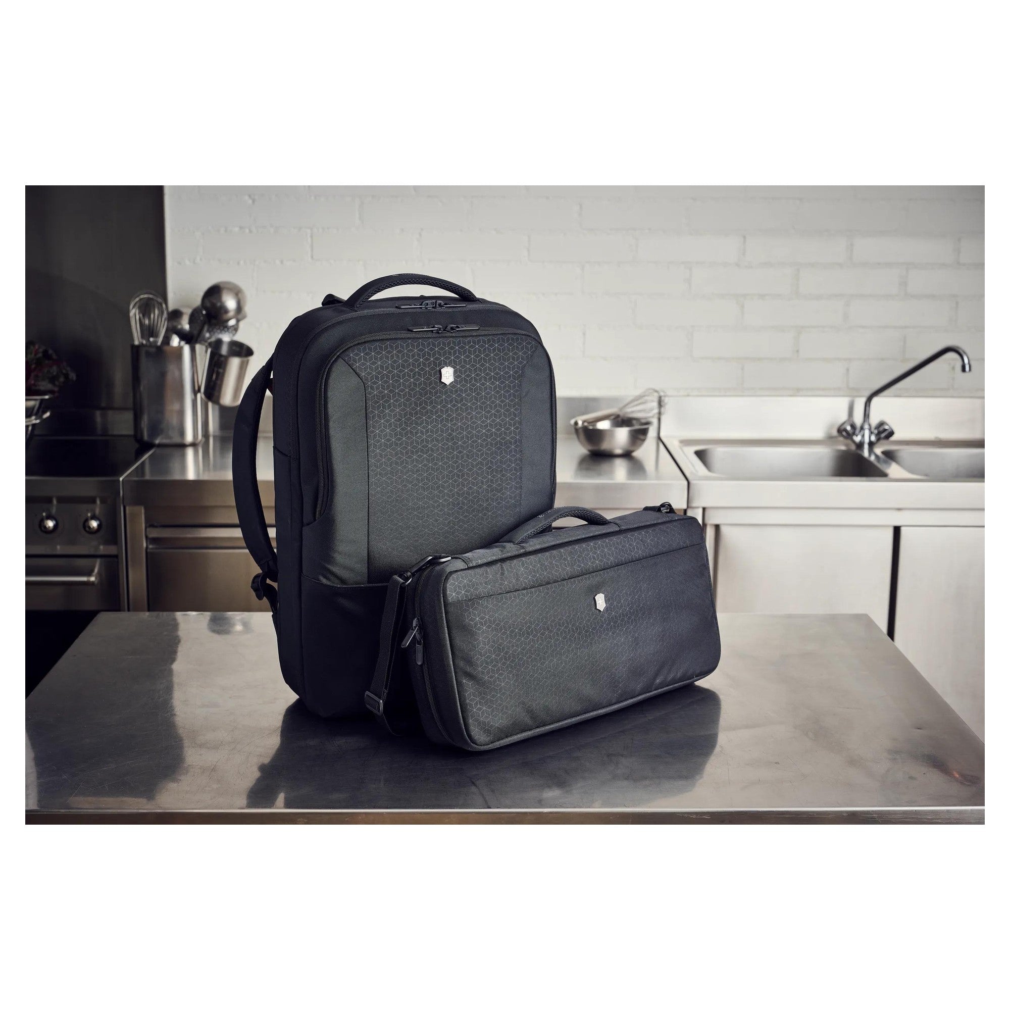 Victorinox Kochrucksack und Messermappe im Set, 30 cm