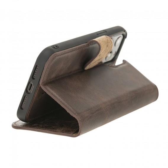 Bouletta Magnetische abnehmbare Handyhülle aus Leder mit RFID-Blocker für iPhone 12 Tiguan Brown