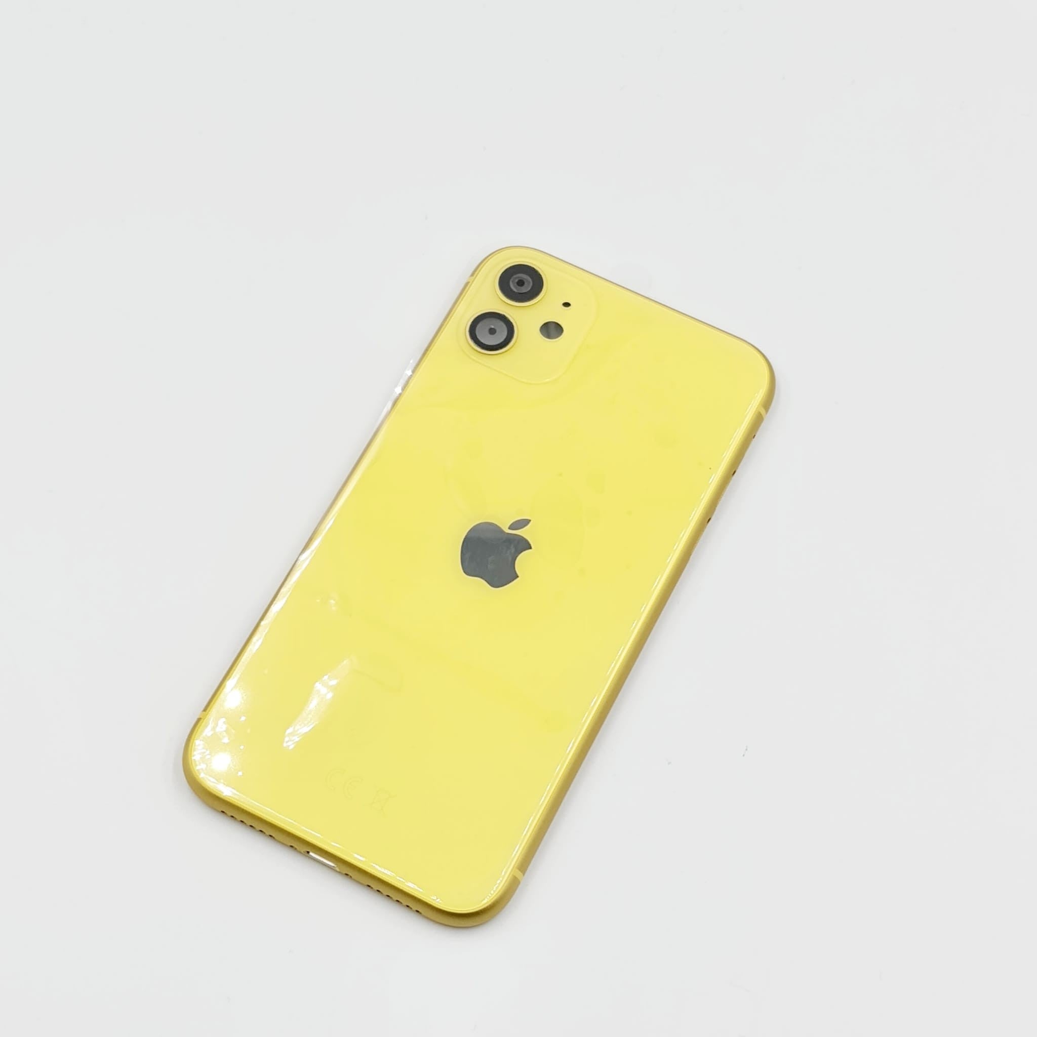 iPhone 11 Gehäuse Glas Backcover Rückdeckel Akkudeckel Gelb